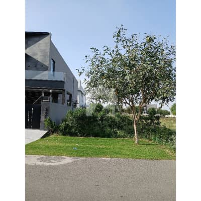 2kanal Premium Living Environment, Close To Raya Golf Course, Drict Access From Main 150fet Road 2kanal Premium Living Environment, Close To Raya Golf Course, Drict Access From Main 150fet Road