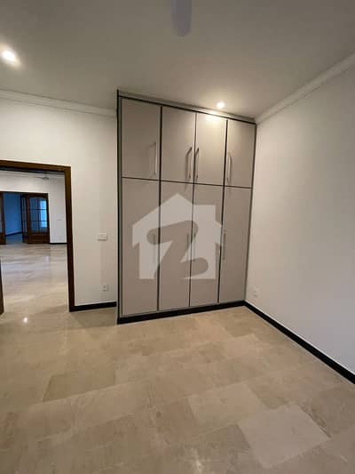 14 Marla Upper Portion For Rent