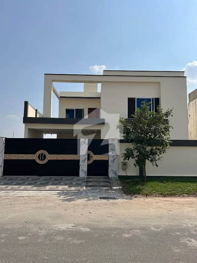 ڈی ایچ اے فیز 1 ۔ سیکٹر ایچ ڈی ایچ اے فیز 1,ڈی ایچ اے ڈیفینس,ملتان میں 5 کمروں کا 1 کنال مکان 1.75 لاکھ میں کرایہ پر دستیاب ہے۔ ڈی ایچ اے فیز 1 ۔ سیکٹر ایچ ڈی ایچ اے فیز 1,ڈی ایچ اے ڈیفینس,ملتان میں 5 کمروں کا 1 کنال مکان 1.75 لاکھ میں کرایہ پر دستیاب ہے۔