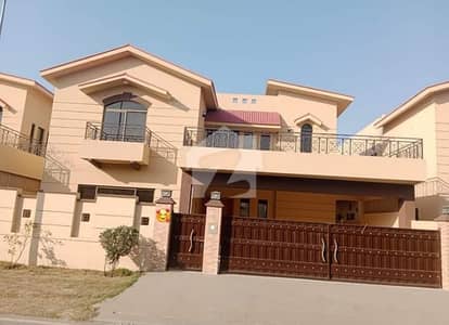 17 Marlla Brig House fully renovated with 15KV Sollar Installed in Askari 10 Lahore