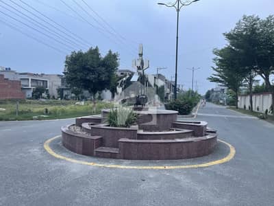 Plot For Sale 7 Marla