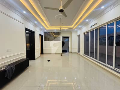 BRAND NEW 1 KANAL UPER PORTION FOR RENT DHA PHASE 7