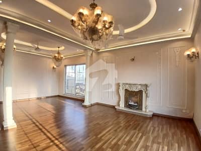 1 KANAL LIKE NEW HOUSE FOR RENT IN DHA PHASE 6