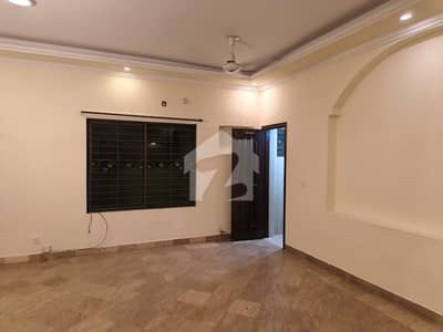 1 Kanal Double Unit House 3+3 Beds Facing Park, Mosque And Market For Rent In DHA Phase 4 Block-HH Lahore.
