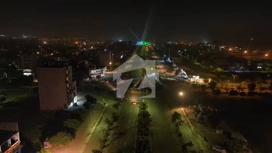 نیو لاہور سٹی - فیز 4 نیو لاهور سٹی,لاہور میں 1 کنال رہائشی پلاٹ 82.0 لاکھ میں برائے فروخت۔ نیو لاہور سٹی - فیز 4 نیو لاهور سٹی,لاہور میں 1 کنال رہائشی پلاٹ 82.0 لاکھ میں برائے فروخت۔