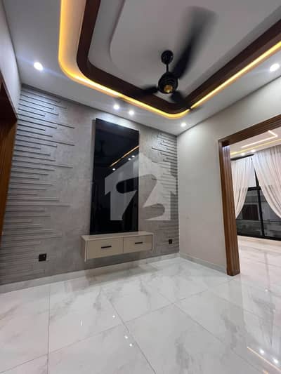 05 Marla House Available For Rent With Gas Bahria Town Lahore