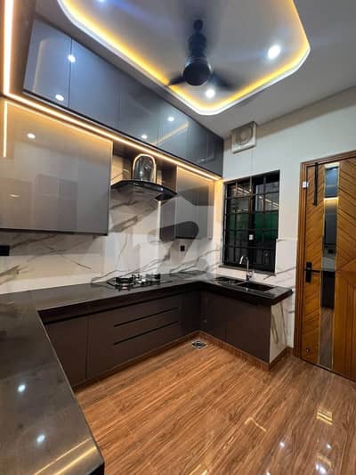 05 Marla House Available For Rent With Gas Bahria Town Lahore 05 Marla House Available For Rent With Gas Bahria Town Lahore