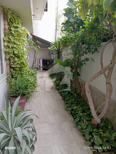BEAUTIFUL 3 BED D/D PORTION FOR RENT IN BLOCK 9, GULSHAN E IQBAL
