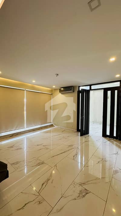 1 Kanal Facing Golf Villa For Rent 1 Kanal Facing Golf Villa For Rent