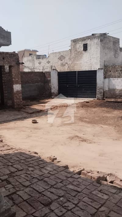 3 kanal dairy farm available for rent