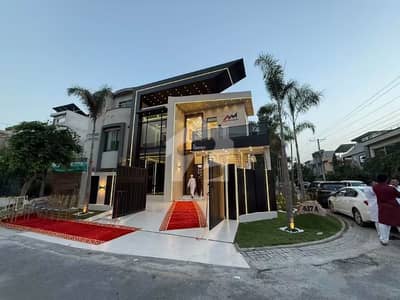 10 Marla Brand New Modern House For sale
