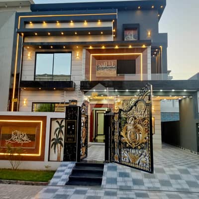 10 Marla Double Storey House Available For Sale