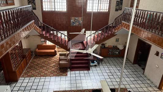 666 sq yard 1+4 Bedroom With Basement main Shamsher 20 KV solar installd Phase 5
