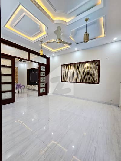 10 Marla Luxurious Ground Floor All Facilities Gas , Boring & Parking ORIGINAL PICTURES G-13/3