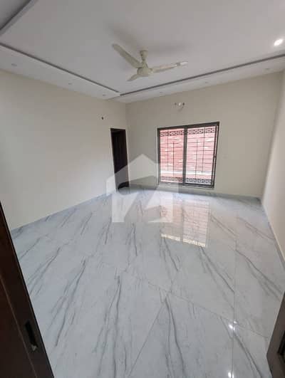 1 Kanal Double Storey Plaza For Rent In Raja Markete Garden Town