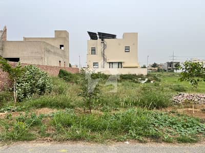 Ideally Located Low Budget 1 Kanal Plot With All Facilities Ready To Construction