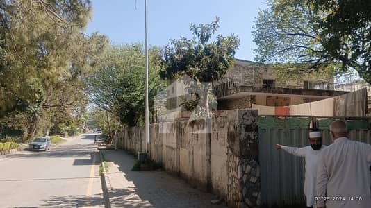 F 6/1 866 Sy Corner House For Sale
