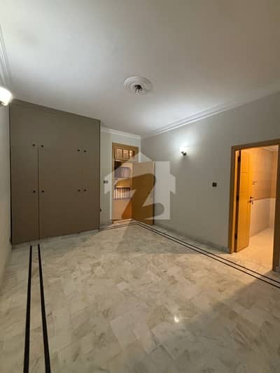F-11 Ground Portion 2 Bed 3 Bath With Car Parking