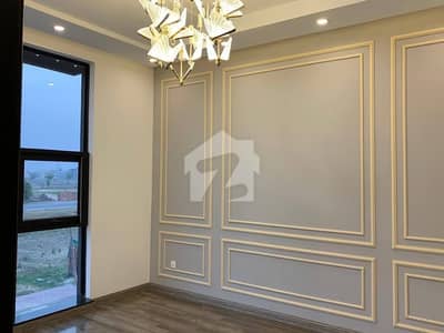 FOR RENT: EXPANSIVE 500 SQ YD 3-BEDROOM UPPER PORTION 33RD STREET, KHAYABAN-E-IQBAL, DHA PHASE 8, KARACHI