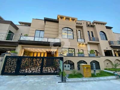 7 Marla Designer House Available For Sale
