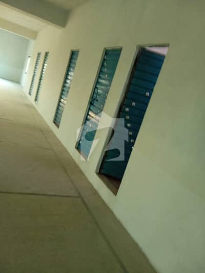 PRIME LOCATION 2 KANAL DOUBLE-STOREY FACTORY FOR RENT