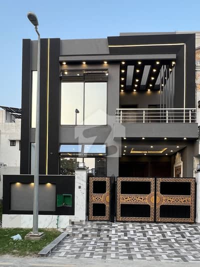 5 Marla Double Storey House Available For Sale. Very Good Location. Best Investment Opportunity.