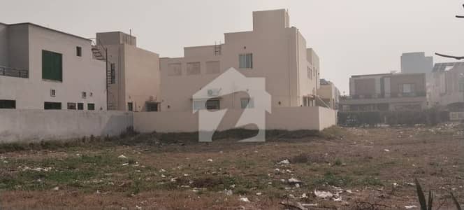Prominent-Corner 20 Marla Direct Plot At Ideal Location For Sale In Block M Ex Air Avenue DHA Phase 8