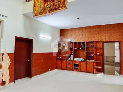 House Of 10 Marla Is Available In Contemporary Neighborhood Of Allama Iqbal Town