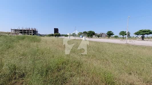 7.11 MARLA (40*40) COMMERCIAL READY PLOT ON SALE IN SERENE CITY 2ND BLVD 7.11 MARLA (40*40) COMMERCIAL READY PLOT ON SALE IN SERENE CITY 2ND BLVD
