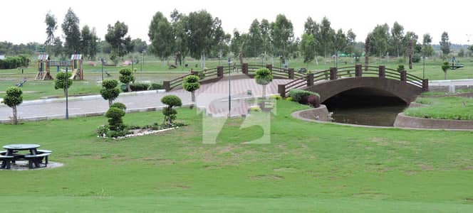 سینٹرل پارک - بلاک جے سینٹرل پارک ہاؤسنگ سکیم,لاہور میں 4 مرلہ رہائشی پلاٹ 43.0 لاکھ میں برائے فروخت۔ سینٹرل پارک - بلاک جے سینٹرل پارک ہاؤسنگ سکیم,لاہور میں 4 مرلہ رہائشی پلاٹ 43.0 لاکھ میں برائے فروخت۔