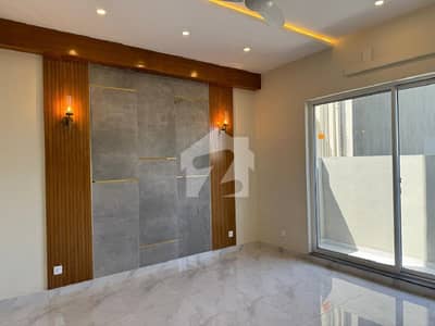 10 MARLA MODERN LUXURY BUNGALOW FOR RENT DHA PHASE 5
