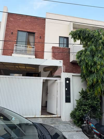 10 Marla House For Sale In Wapda Town Lahore