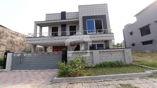 Idyllic On Excellent Location House Available In Bahria Town Phase 8 - Block H For sale Idyllic On Excellent Location House Available In Bahria Town Phase 8 - Block H For sale