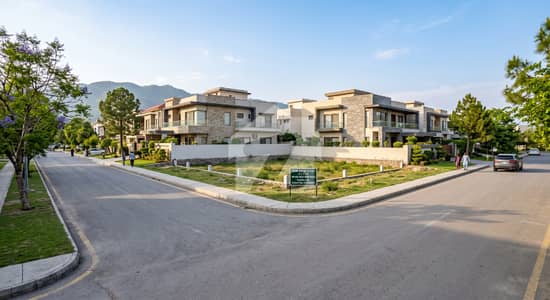 500 Sq Yd Premium Plot on 60ft Wide Street for Sale in E-11/4 | Investor Price