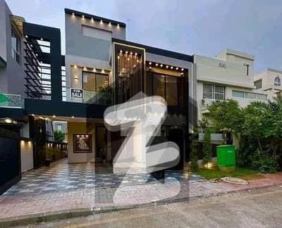بحریہ ٹاؤن سیکٹر سی بحریہ ٹاؤن,لاہور میں 5 کمروں کا 10 مرلہ مکان 4.45 کروڑ میں برائے فروخت۔