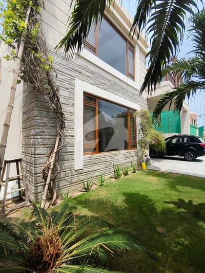 Prime Location In DHA Phase 6 500 Square Yards House For Rent