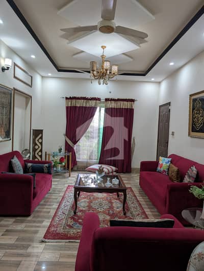 بحریہ نشیمن ۔ زِنیا بحریہ نشیمن,لاہور میں 5 کمروں کا 8 مرلہ مکان 2.5 کروڑ میں برائے فروخت۔ بحریہ نشیمن ۔ زِنیا بحریہ نشیمن,لاہور میں 5 کمروں کا 8 مرلہ مکان 2.5 کروڑ میں برائے فروخت۔