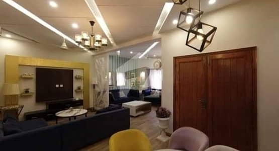Vip 5 Marla Ultra Luxury Furnished House Available For Rent In Bahria Town Lahore