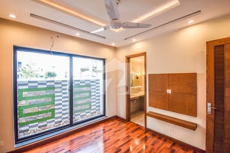 10 Marla Upper Portion For Rent In Jasmine Block Hot Location Near To Park School