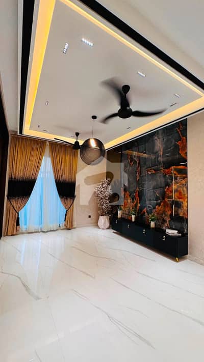10 Marla Upper Portion For Rent In Bahria Town Hot Location Near To Park School 10 Marla Upper Portion For Rent In Bahria Town Hot Location Near To Park School