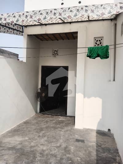 Upper Portion For Rent Separate Electricity Metre Separate Water Pump Has Available