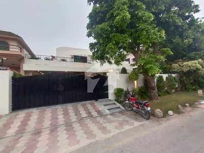 ڈی ایچ اے فیز 2 ڈی ایچ اے ڈیفینس,لاہور میں 5 کمروں کا 1 کنال مکان 2.6 لاکھ میں کرایہ پر دستیاب ہے۔ ڈی ایچ اے فیز 2 ڈی ایچ اے ڈیفینس,لاہور میں 5 کمروں کا 1 کنال مکان 2.6 لاکھ میں کرایہ پر دستیاب ہے۔