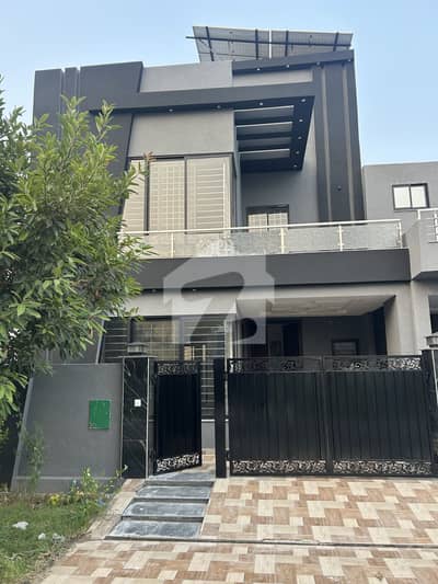 5 Marla Like Brand New House For Sale In Bahria Nasheman 3 Bed, 4 Bath