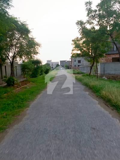 10 Marla Used House For Sale In E2 Block AWT Phase 2 Lahore Demand 2 Crore