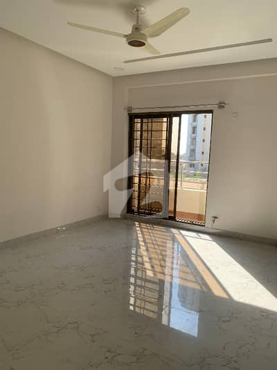 Good 2955 Square Feet Flat For sale In Askari Tower 5