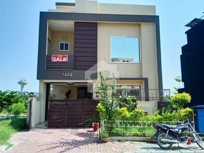 Good 5 Marla House For sale In Bahria Town Phase 8 - Block M