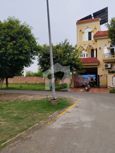 نیو لاہور سٹی ۔ فیز 3 نیو لاهور سٹی,لاہور میں 3 مرلہ رہائشی پلاٹ 23.0 لاکھ میں برائے فروخت۔ نیو لاہور سٹی ۔ فیز 3 نیو لاهور سٹی,لاہور میں 3 مرلہ رہائشی پلاٹ 23.0 لاکھ میں برائے فروخت۔