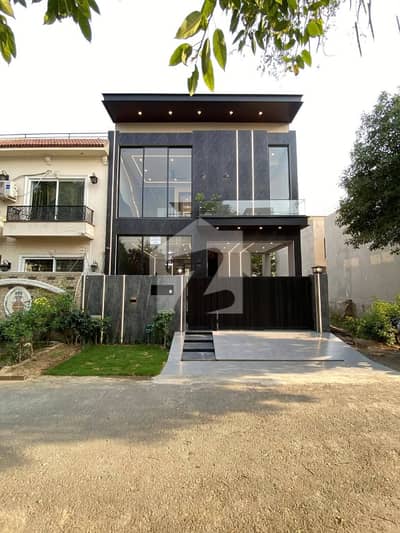 Attractively Priced 5 Marla Modern Design House Is up for Sale in DHA Lahore