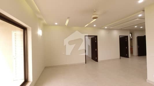 Four Bedroom Apartments For Rent In G15 Size 1800 Square Feet Water Gas Electricity All Facilities Best Location More Five Options Available