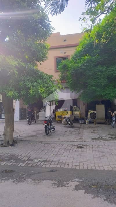 4 Marla Commercial Building for Sale | Corner Park Facing with Long Parking Rental Income 125k | Demand 260 Lac 4 Marla Commercial Building for Sale | Corner Park Facing with Long Parking Rental Income 125k | Demand 260 Lac